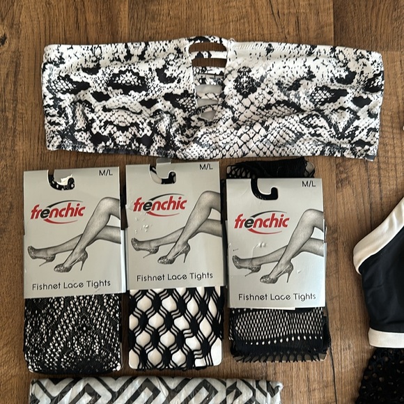 Fishnet lace tights size M/L NWT w/Fishnet coverup + extra wrap & 2 swim tops - Picture 2 of 12